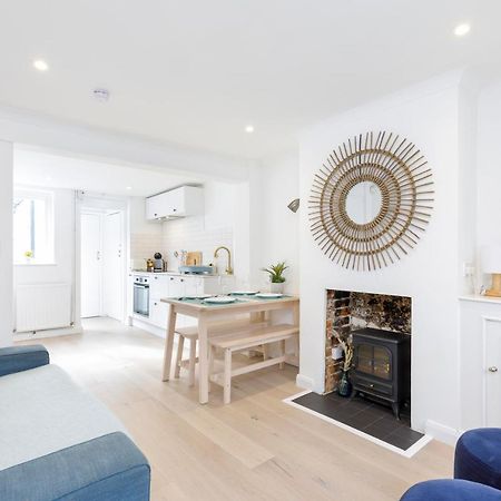 Central Quiet Cottage. Walk To Shops, Bars & Beach Brighton Exteriör bild