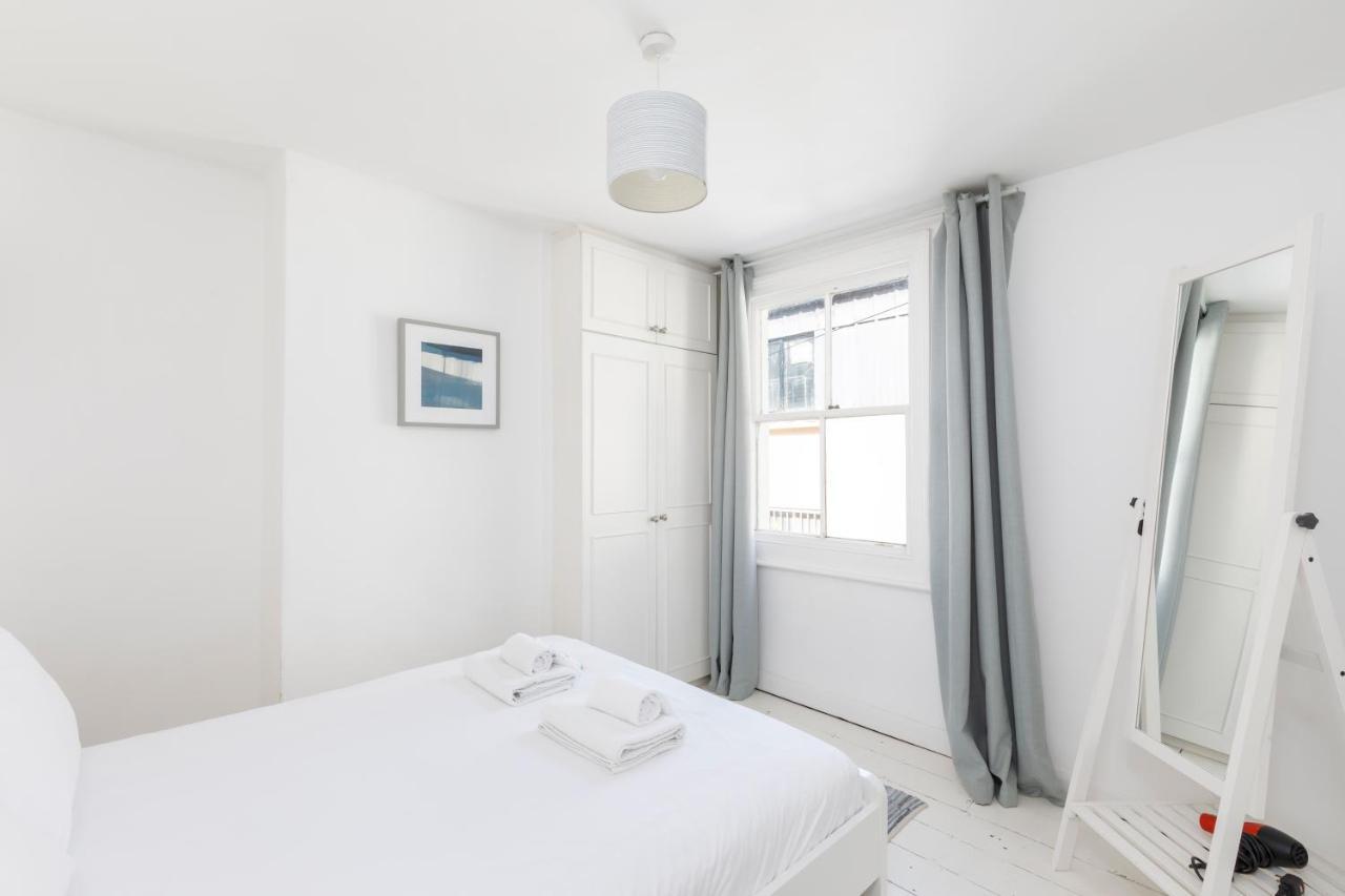 Central Quiet Cottage. Walk To Shops, Bars & Beach Brighton Exteriör bild
