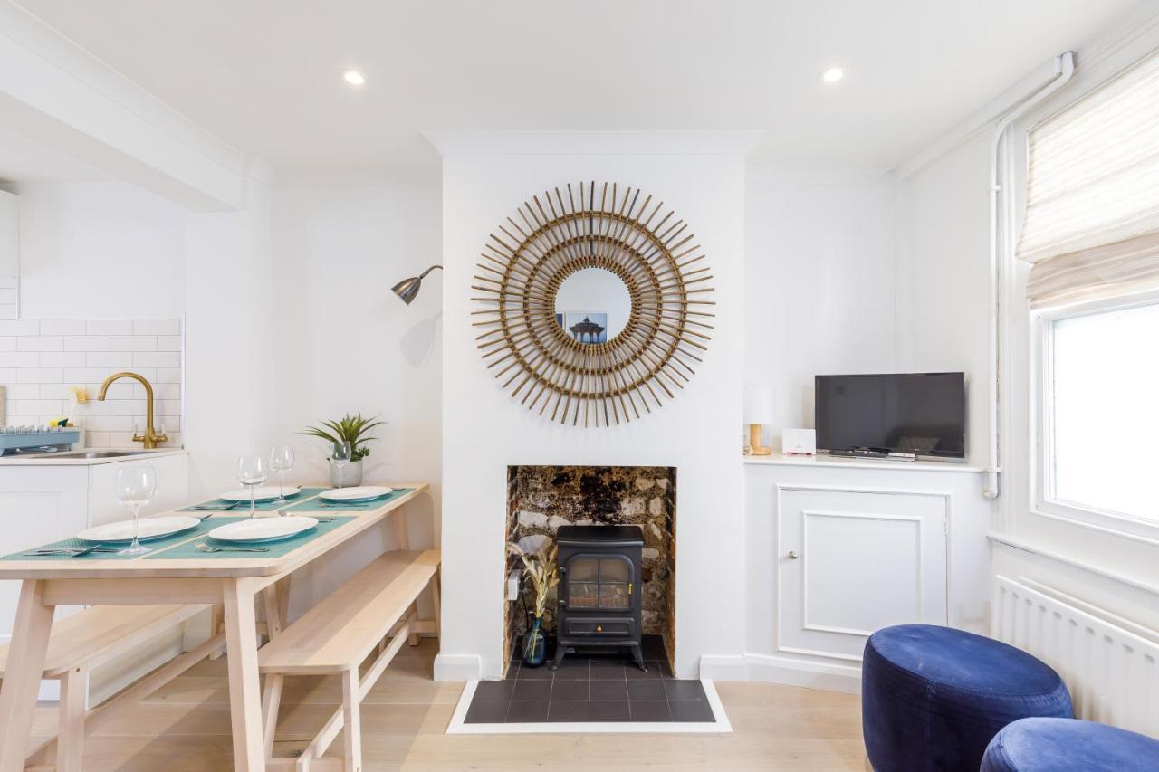 Central Quiet Cottage. Walk To Shops, Bars & Beach Brighton Exteriör bild